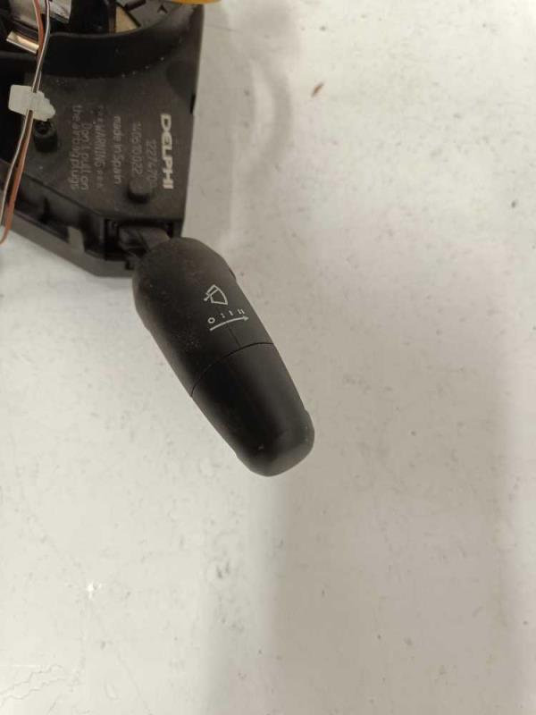 COMMODO OPEL CORSA D - Vue 5